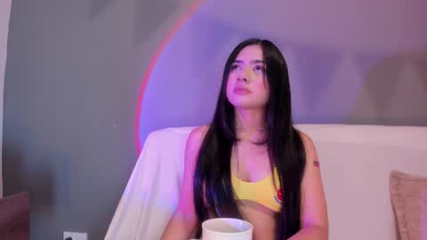 Snapshot of adara_johnson_ chatting on 06.17.26 Adara Johnson online show from 06.17.26