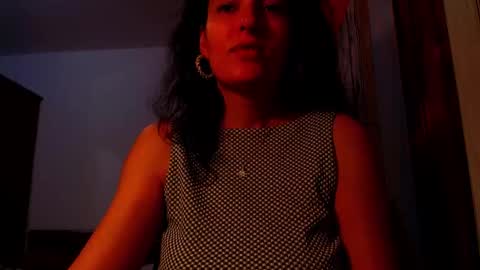 Snapshot of addicted2uts chatting on 10.24.25 amy online show from 10.24.25