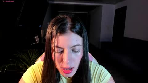 Adela Parker  online show from 05.04.26
