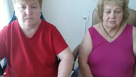 Snapshot of adelandsofia chatting on 09.23.25 AdelAndSofia online show from 09.23.25