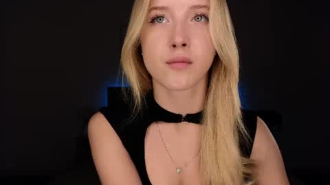 Snapshot of adele_armas chatting on 07.19.26 Adele online show from 07.19.26