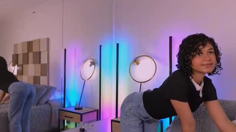 Snapshot of adele_carter_ chatting on 10.25.25 Andrea online show from 10.25.25