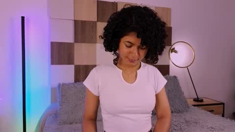 Snapshot of adele_carter_ chatting on 11.08.25 Andrea online show from 11.08.25