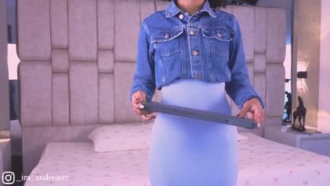 Andrea online show from 04.08.26