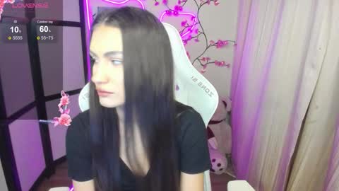 Adel online show from 11.25.25