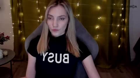 Snapshot of adeleshinem chatting on 02.19.25 Adele Shine online show from 02.19.25