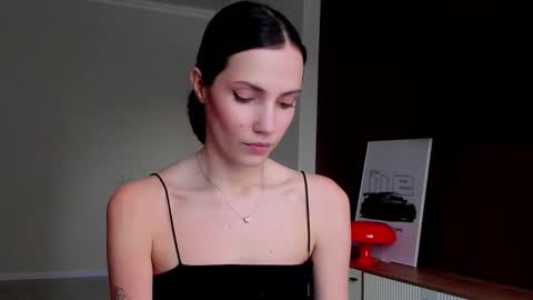 Snapshot of adeleshinem chatting on 11.14.25 Adele Shine online show from 11.14.25