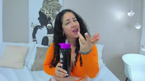 Snapshot of adelesmithh chatting on 01.25.25 Adele Smithh online show from 01.25.25