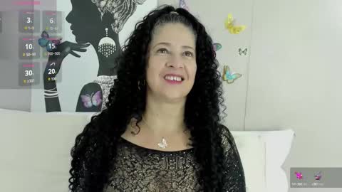 Snapshot of adelesmithh chatting on 10.15.25 Adele Smithh online show from 10.15.25