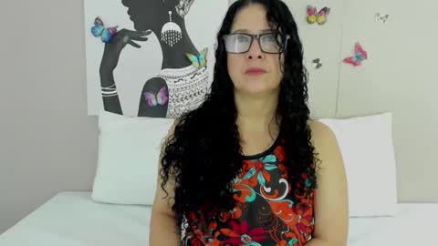 Snapshot of adelesmithh chatting on 11.29.25 Adele Smithh online show from 11.29.25