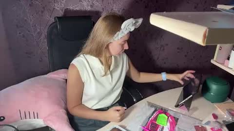 Snapshot of adeliacecil chatting on 07.26.26 jennifer online show from 07.26.26