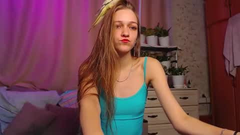 Snapshot of adelin_maxwell chatting on 10.19.25 Lina online show from 10.19.25