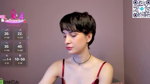 Adeline Perle online show from 09.12.25