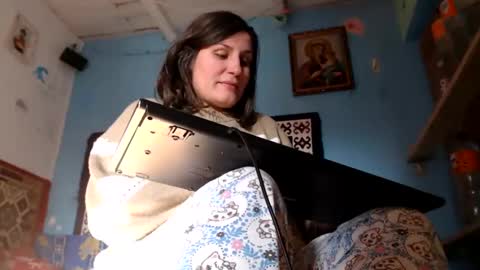 Larisa online show from 01.27.25