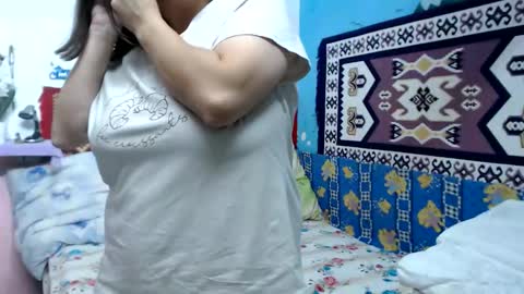 Larisa online show from 10.10.25