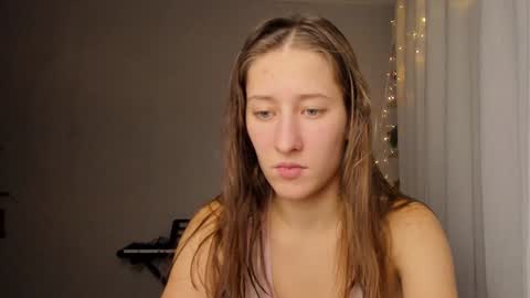 Adell online show from 12.04.24