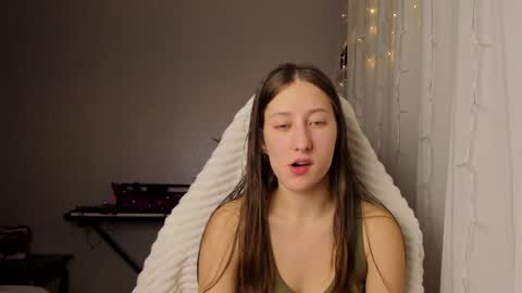 Adell online show from 01.06.25