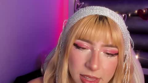 Snapshot of adhalee chatting on 02.14.26 adhalee online show from 02.14.26