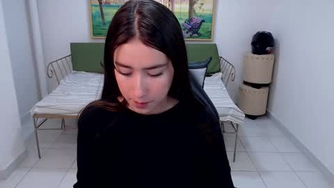 Snapshot of adhara_kitten chatting on 09.12.25 Adhara online show from 09.12.25