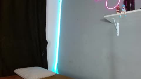 adhara rangel online show from 11.27.25