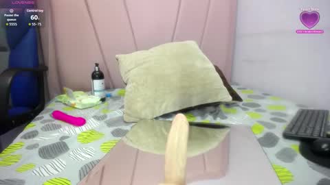 Snapshot of adharaebony chatting on 09.18.25 Adhara online show from 09.18.25