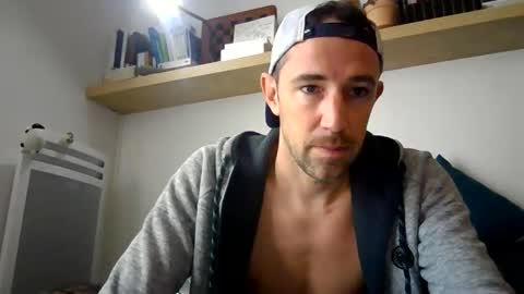 Snapshot of adibou13 chatting on 02.25.26 adibou13 online show from 02.25.26