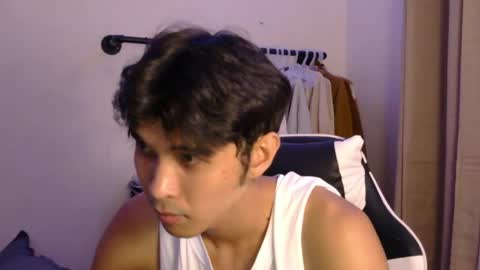 Snapshot of adios_amigo chatting on 04.15.26 Amigo online show from 04.15.26