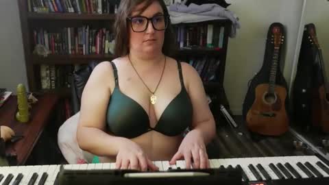 Snapshot of adobe_angel304 chatting on 11.16.25 adobe_angel304 online show from 11.16.25