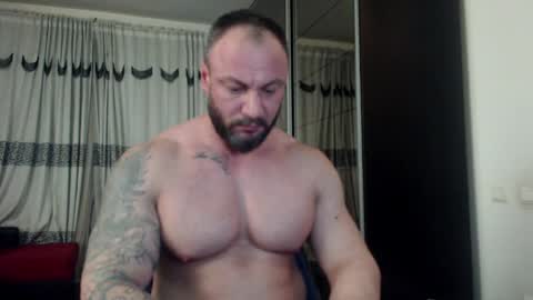 Snapshot of adonis_dionysos chatting on 02.20.25 adonis_dionysos online show from 02.20.25