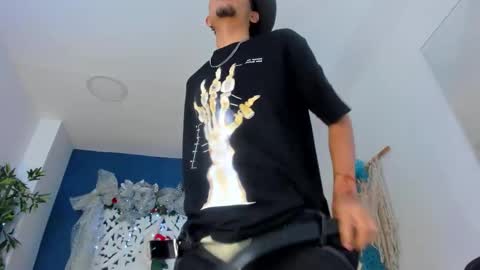 Snapshot of adonis_wb chatting on 12.14.25 adonis_wb online show from 12.14.25