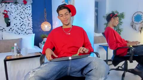 Snapshot of adonis_wb chatting on 12.16.25 adonis_wb online show from 12.16.25