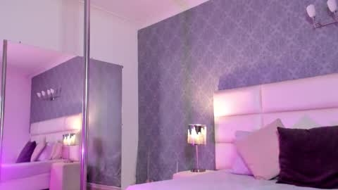 Snapshot of adonisaster chatting on 11.25.25 Adonis online show from 11.25.25