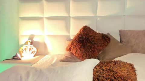 Snapshot of adonisaster chatting on 12.17.25 Adonis online show from 12.17.25