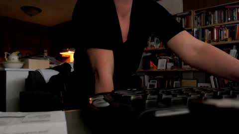 Snapshot of adorable22 chatting on 01.30.25 adorable22 online show from 01.30.25