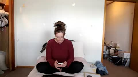 Snapshot of adorable22 chatting on 10.19.25 adorable22 online show from 10.19.25