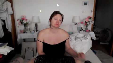 Snapshot of adorable22 chatting on 02.26.26 adorable22 online show from 02.26.26