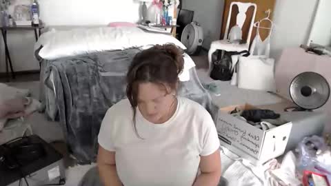 Snapshot of adorable22 chatting on 03.16.26 adorable22 online show from 03.16.26