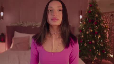 adoracortes online show from 12.05.25