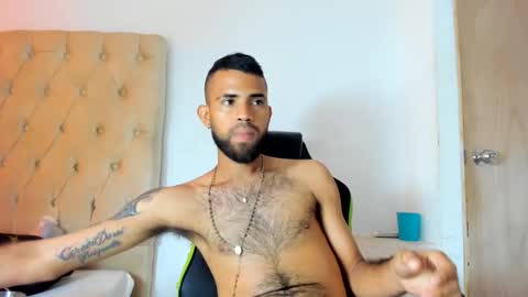 Snapshot of adri_sexboy229 chatting on 09.11.25 adri_sexboy229 online show from 09.11.25