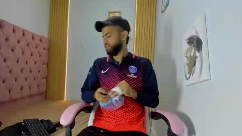 Snapshot of adri_sexboy229 chatting on 09.16.25 adri_sexboy229 online show from 09.16.25