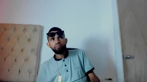 Snapshot of adri_sexboy229 chatting on 09.20.25 adri_sexboy229 online show from 09.20.25