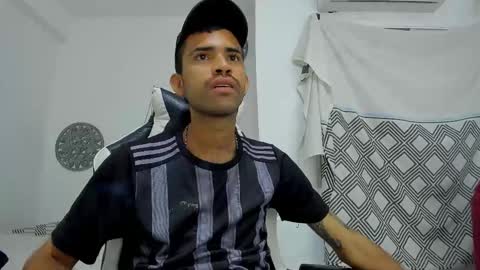 Snapshot of adri_sexboy229 chatting on 10.15.25 adri_sexboy229 online show from 10.15.25
