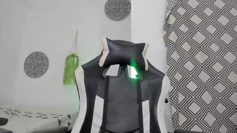 Snapshot of adri_sexboy229 chatting on 10.19.25 adri_sexboy229 online show from 10.19.25