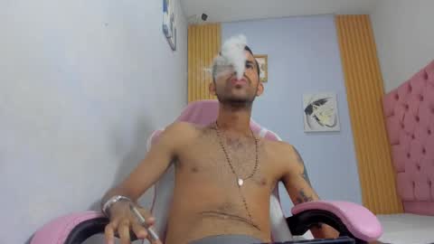 Snapshot of adri_sexboy229 chatting on 10.21.25 adri_sexboy229 online show from 10.21.25