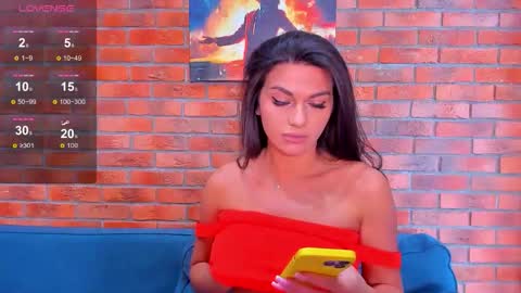 Snapshot of adriana1_ chatting on 11.25.25 Adriana online show from 11.25.25