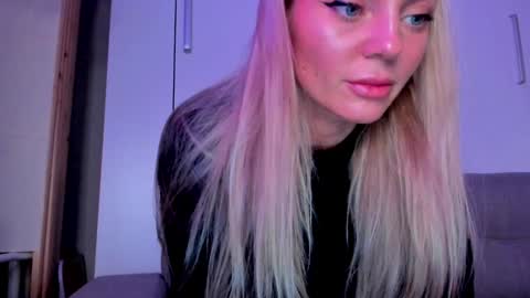 Snapshot of adriana_coy_ chatting on 01.26.25 Adriana online show from 01.26.25