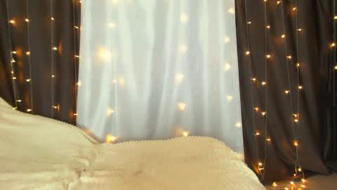 Snapshot of adriana_sweet_24 chatting on 12.23.24 Adriana Sweet 24 online show from 12.23.24