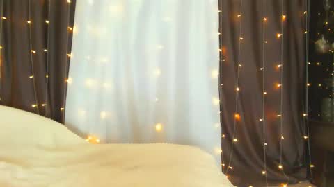 Snapshot of adriana_sweet_24 chatting on 09.27.25 Adriana Sweet 24 online show from 09.27.25