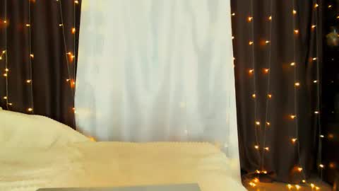 Snapshot of adriana_sweet_24 chatting on 11.21.25 Adriana Sweet 24 online show from 11.21.25