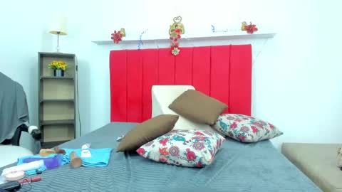 Snapshot of adrianasex_69 chatting on 12.25.24 adriana online show from 12.25.24